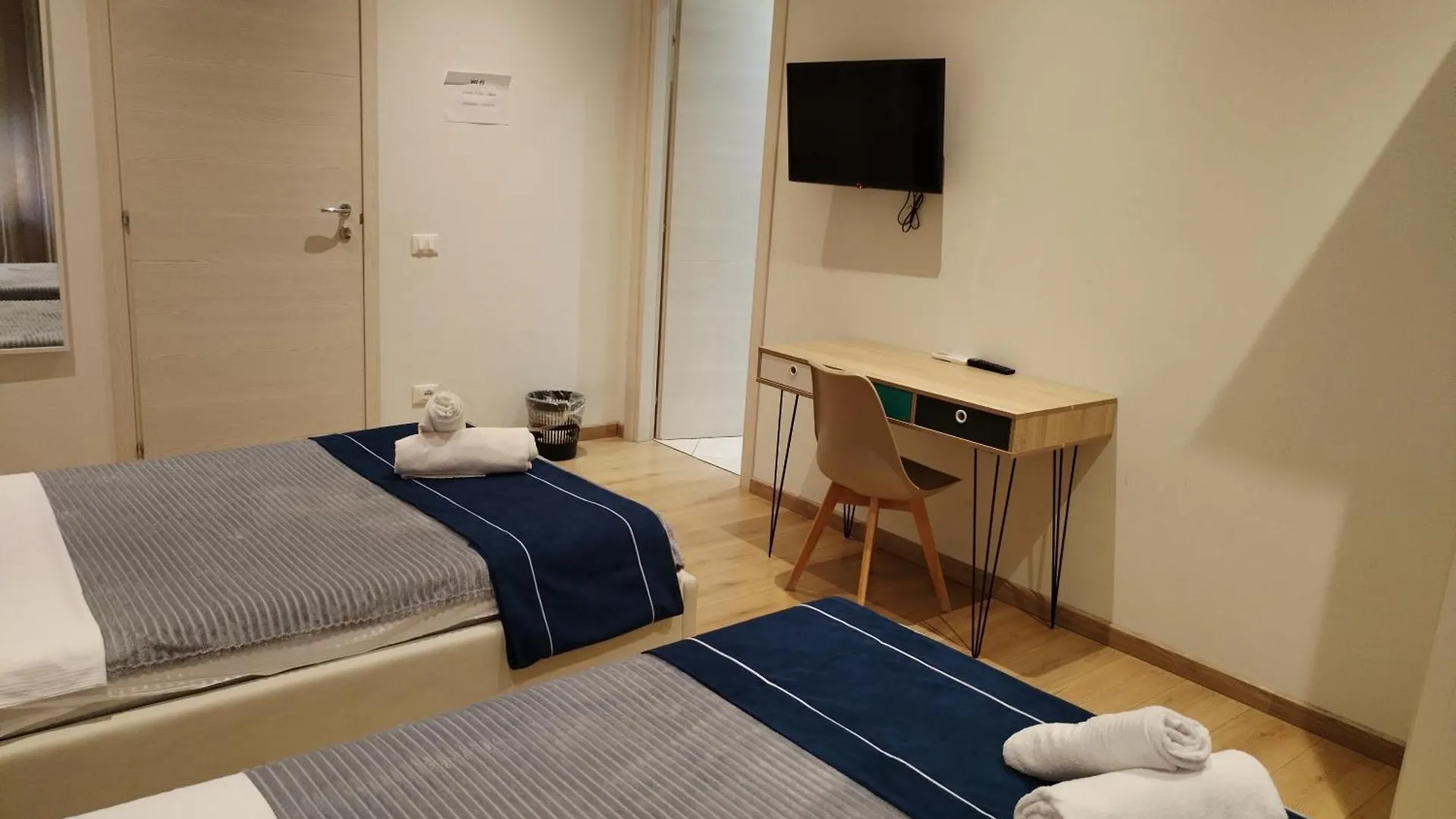 Fiera Camera Verona Homestay