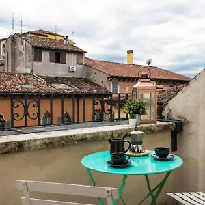 Balcony Appartamento